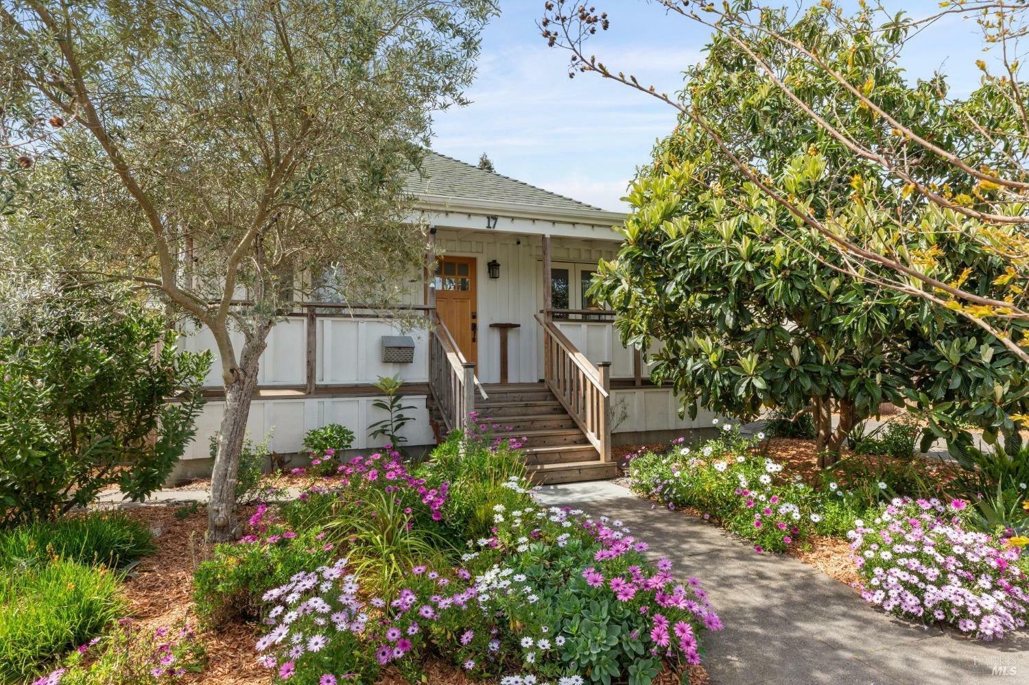 Property Photo: 17 Webster Street CA 94952