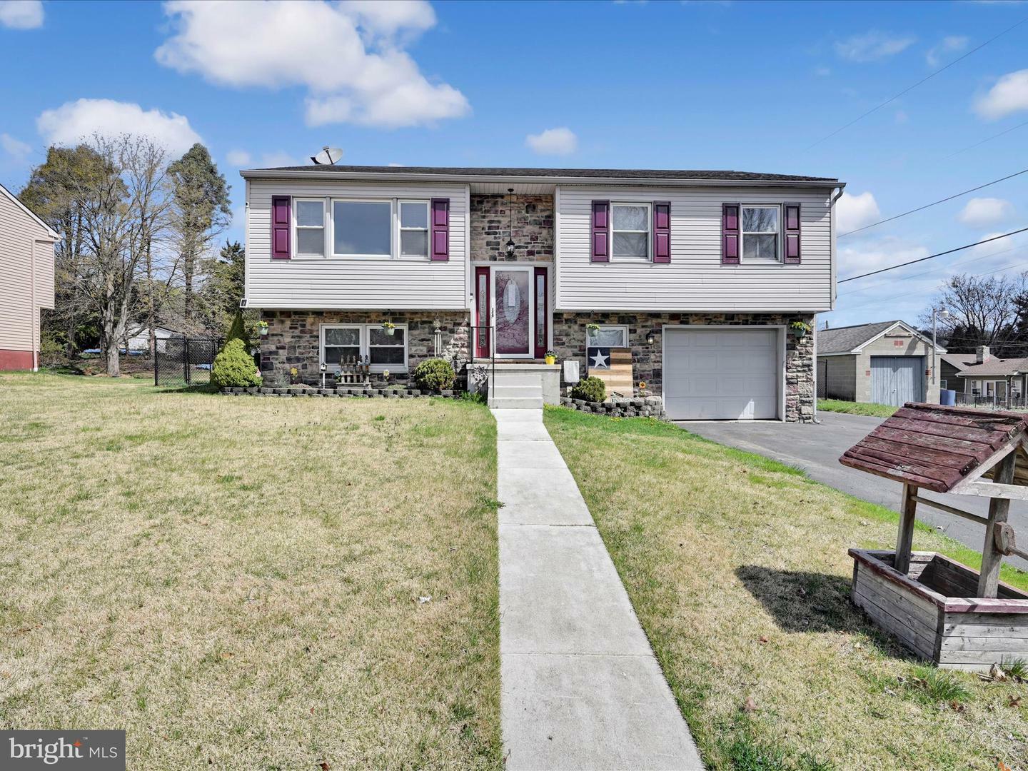 Property Photo: 67 W Charles Street PA 19565