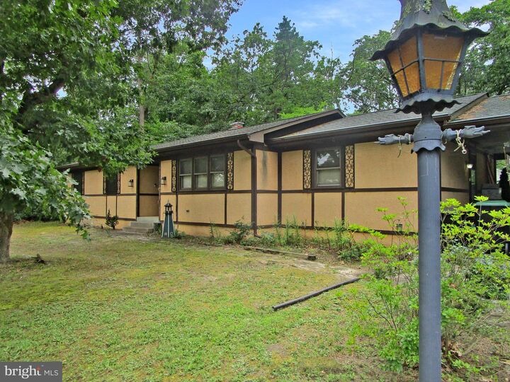 Property Photo:  117 Maple Avenue  NJ 08089 