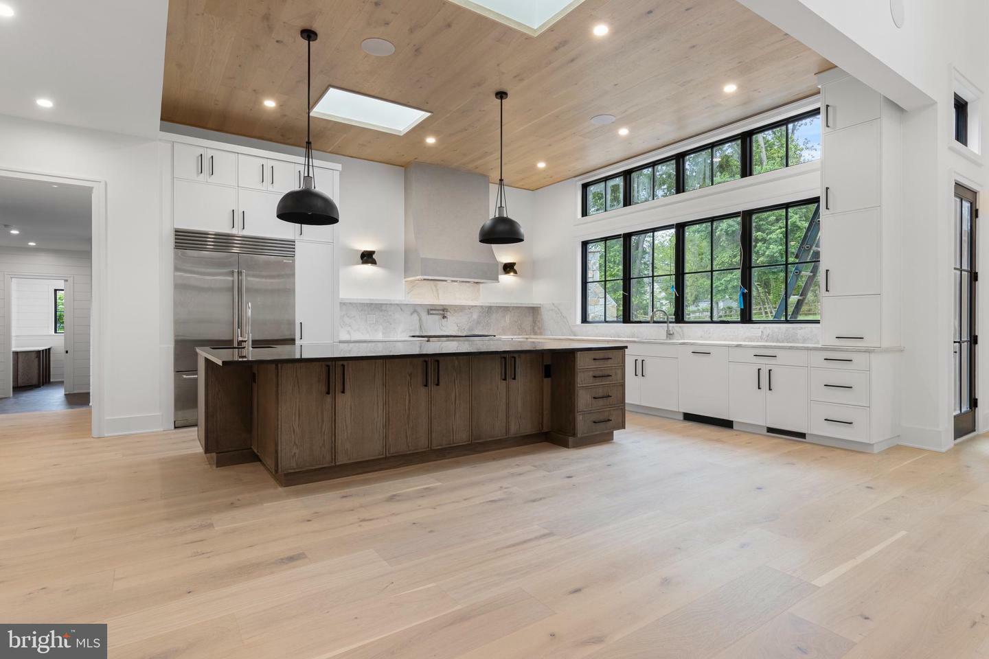 Property Photo: 913 Drexel Lane PA 19010
