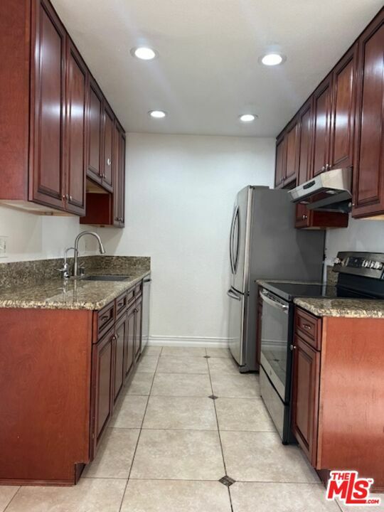 Property Photo: 8650 Belford Ave CA 90045