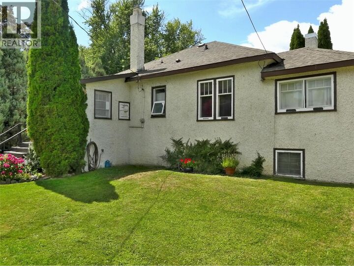 Photo de la propriété:  1830 Riverside Avenue  BC V1Y 1A7 
