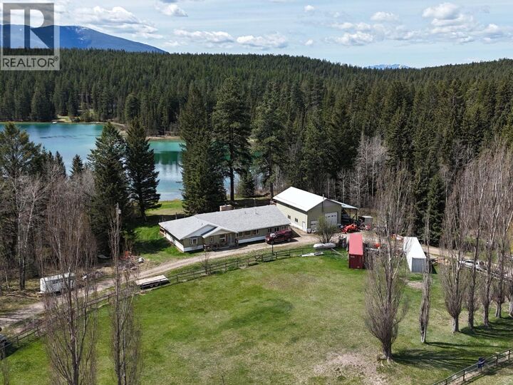 2325 Wardner Fort Steele Road — photo 1