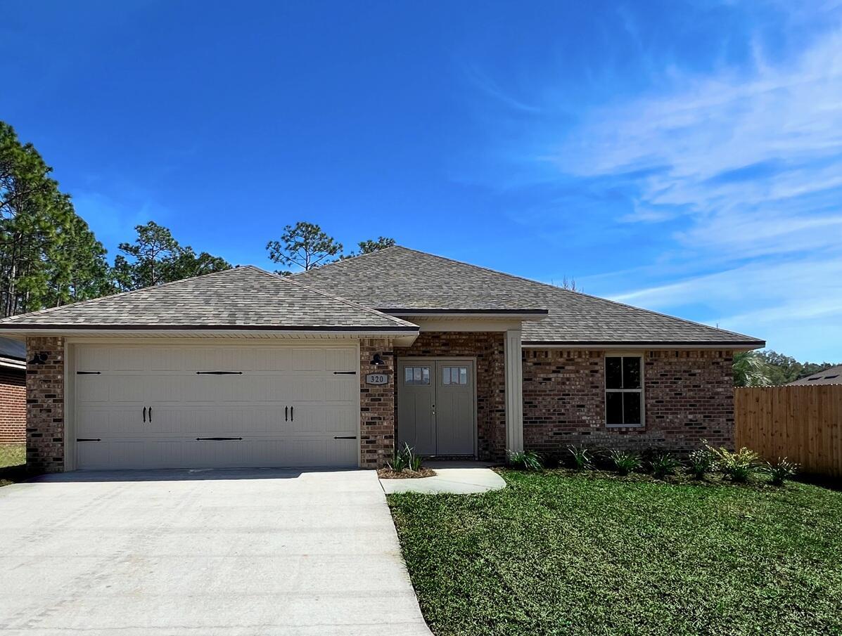Property Photo: 320 Cassady Ln FL 32539
