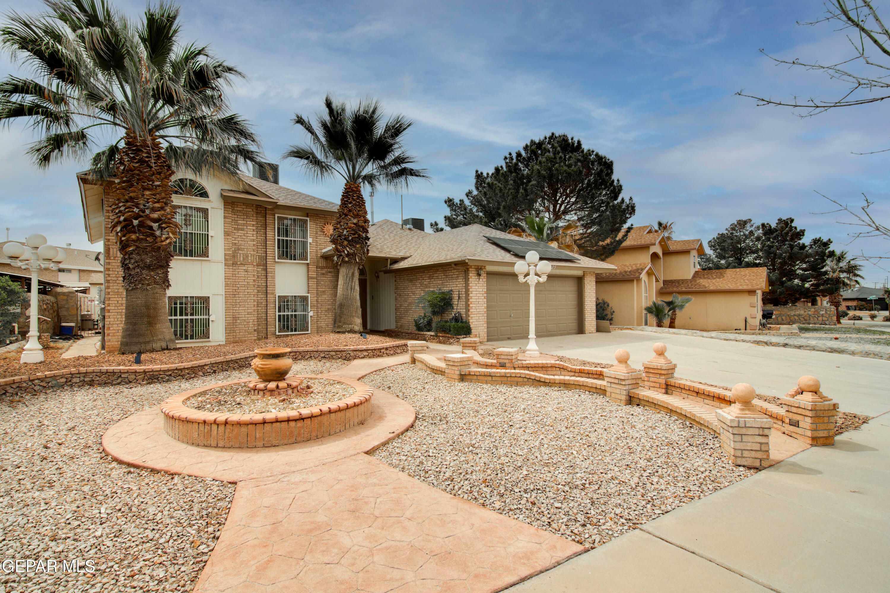 2025 Desert Sun Drive  El Paso TX 79938 photo