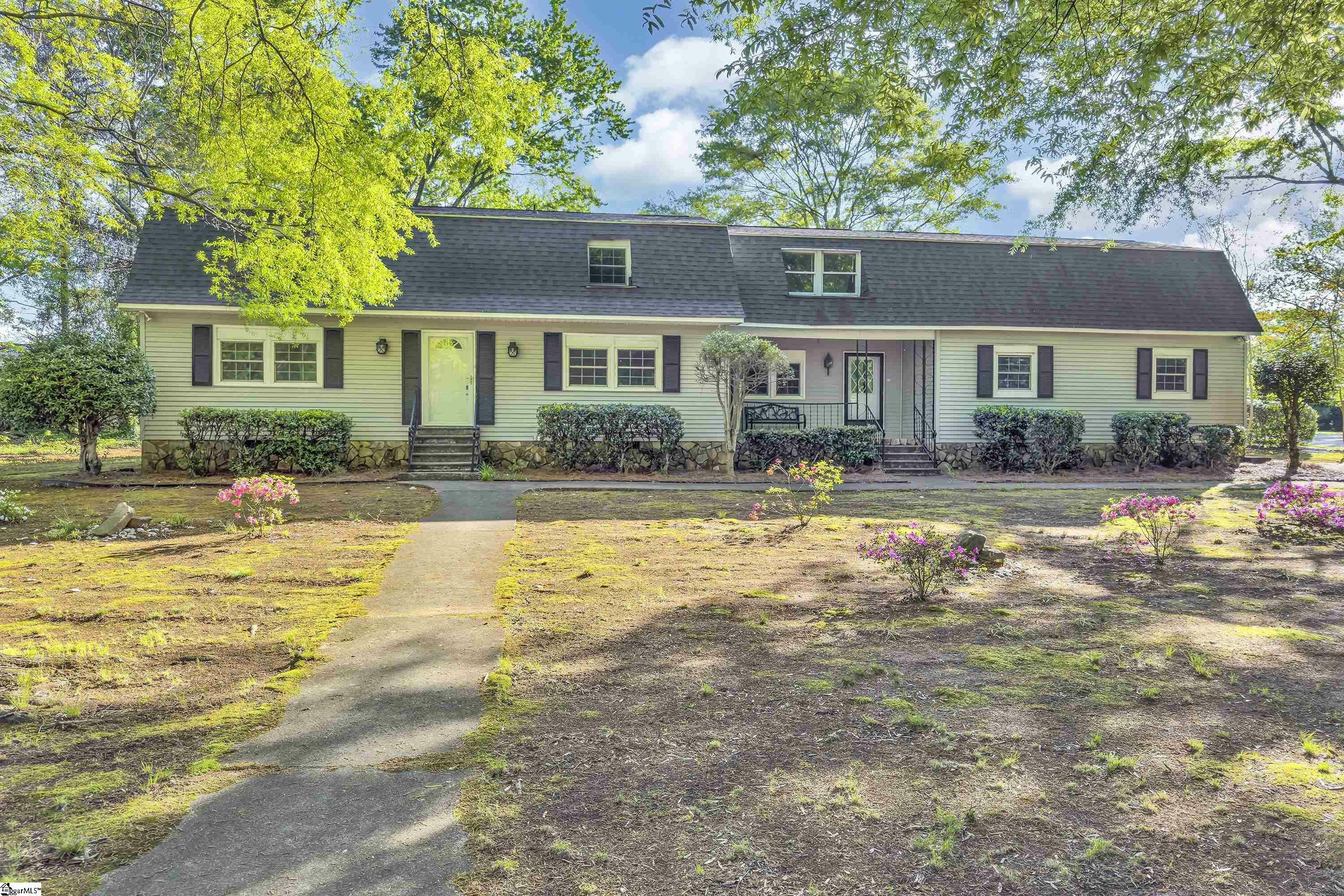 24 Dahlglen Avenue  Greenville SC 29607 photo