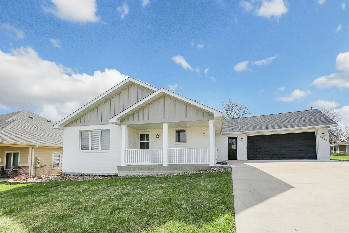 1009 E 6th Street  Pella IA 50219 photo