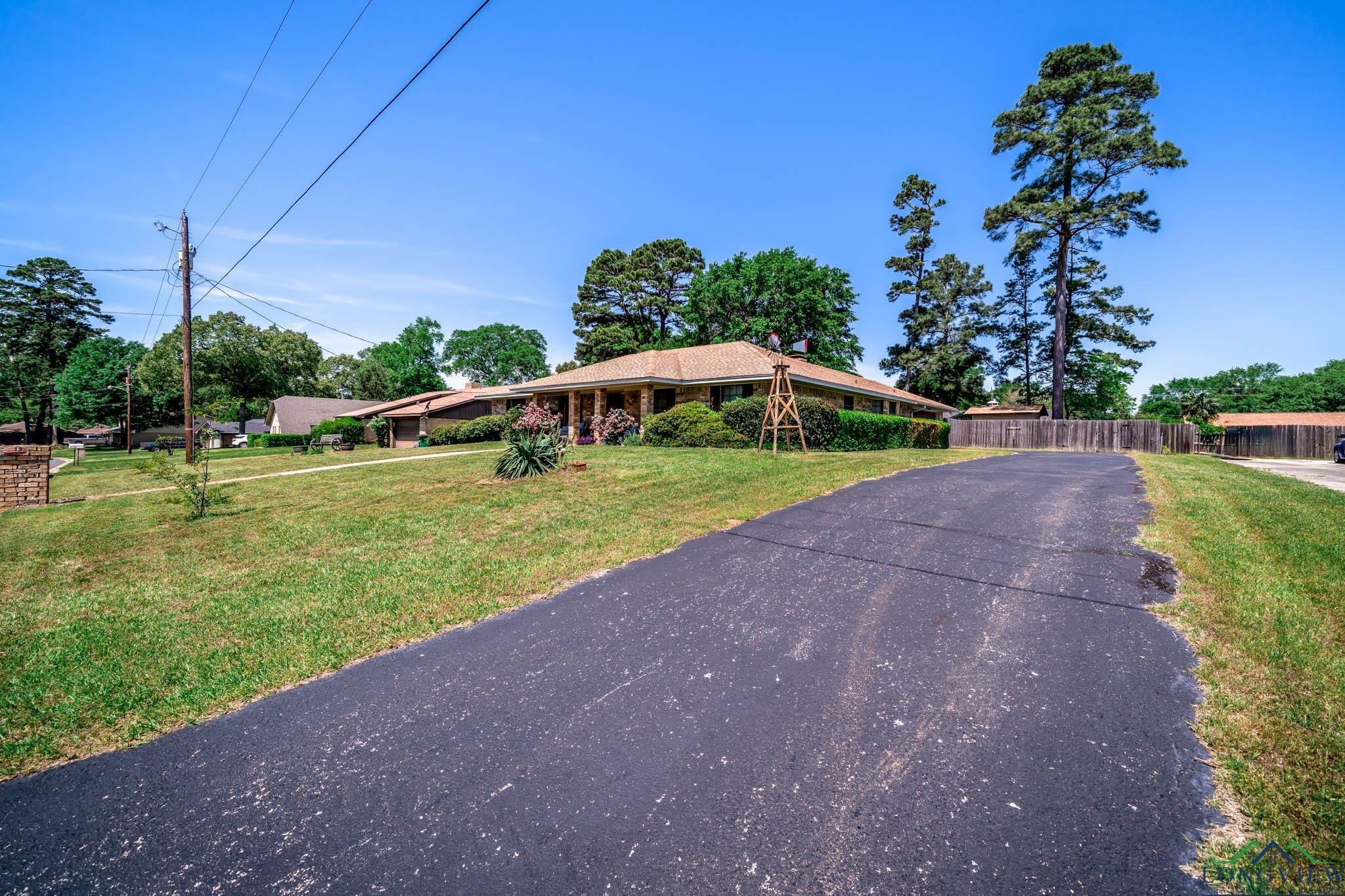 Property Photo: 4407 Fitzgerald TX 75672