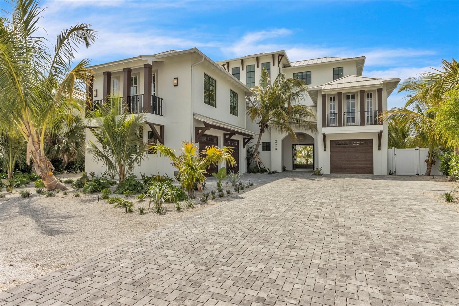 Property Photo: 224 Chilson Avenue FL 34216