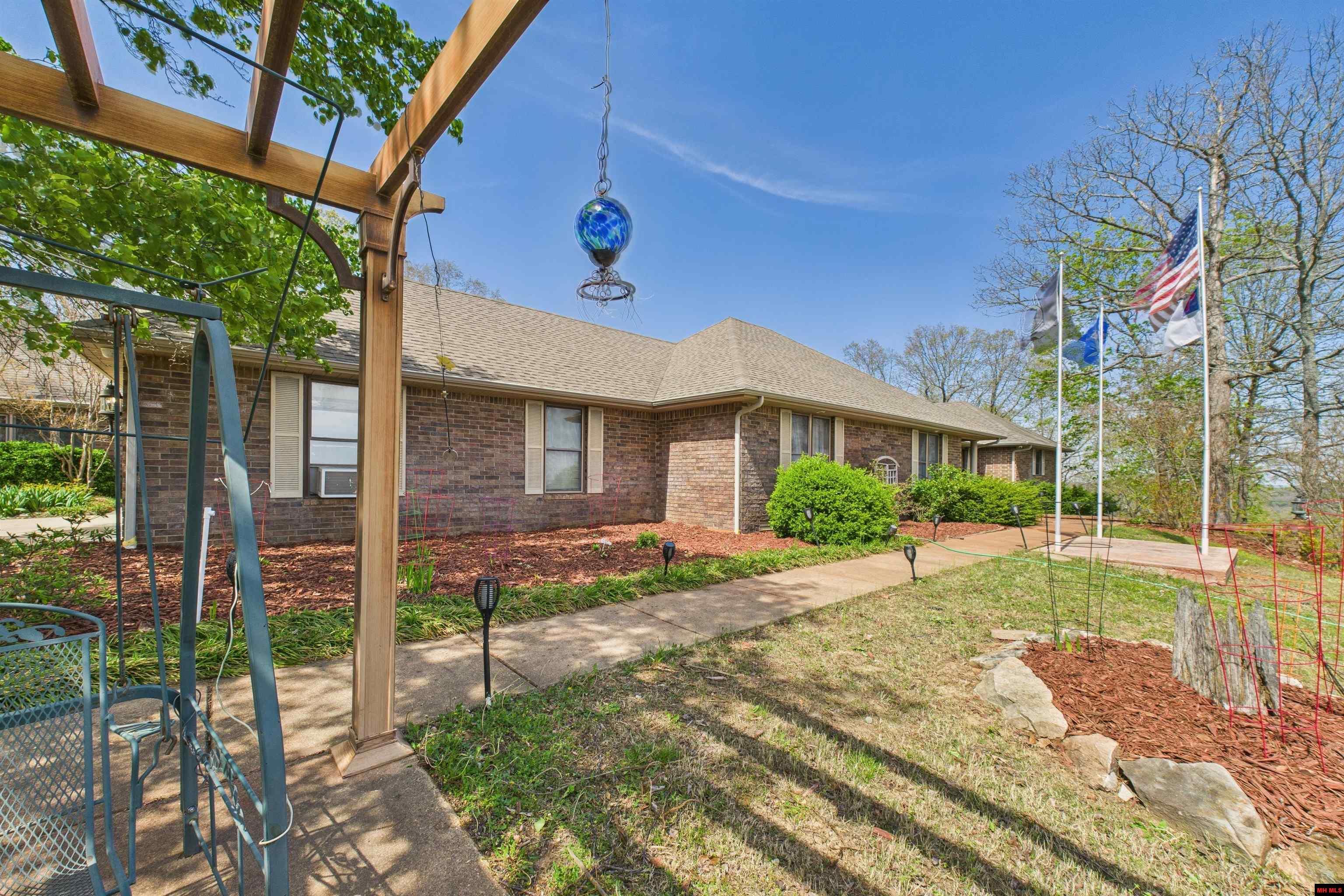 Property Photo: 173 White River Drive AR 72653