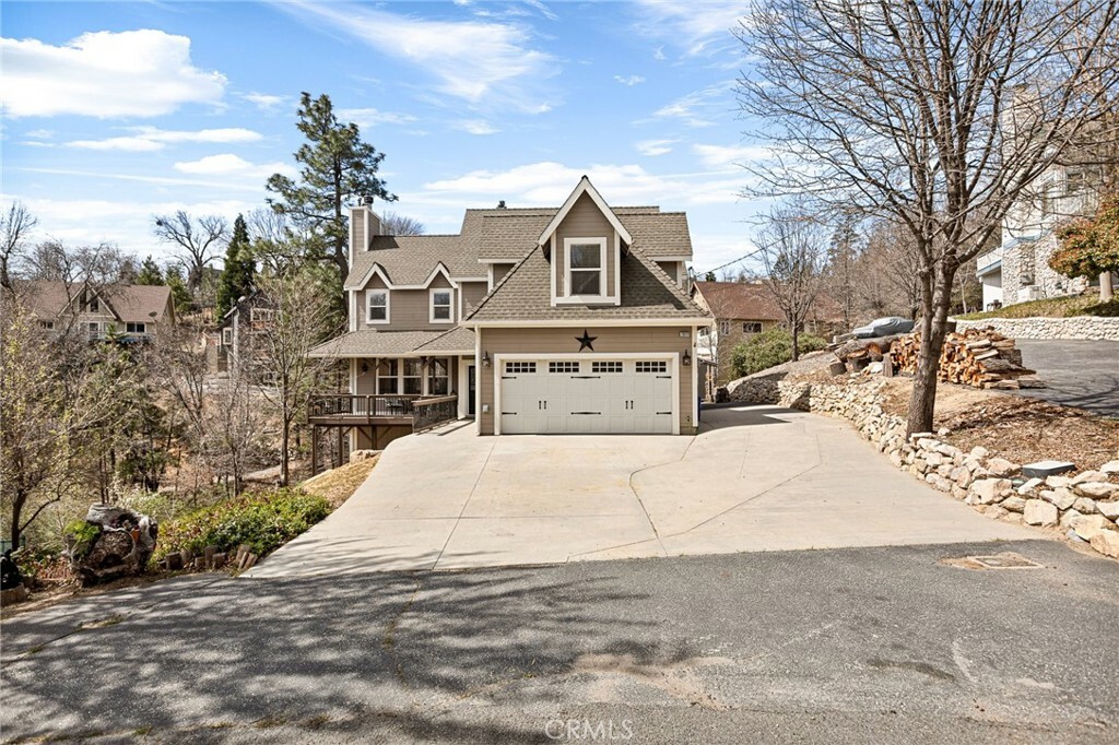 Property Photo: 28111 Grenoble Lane CA 92352