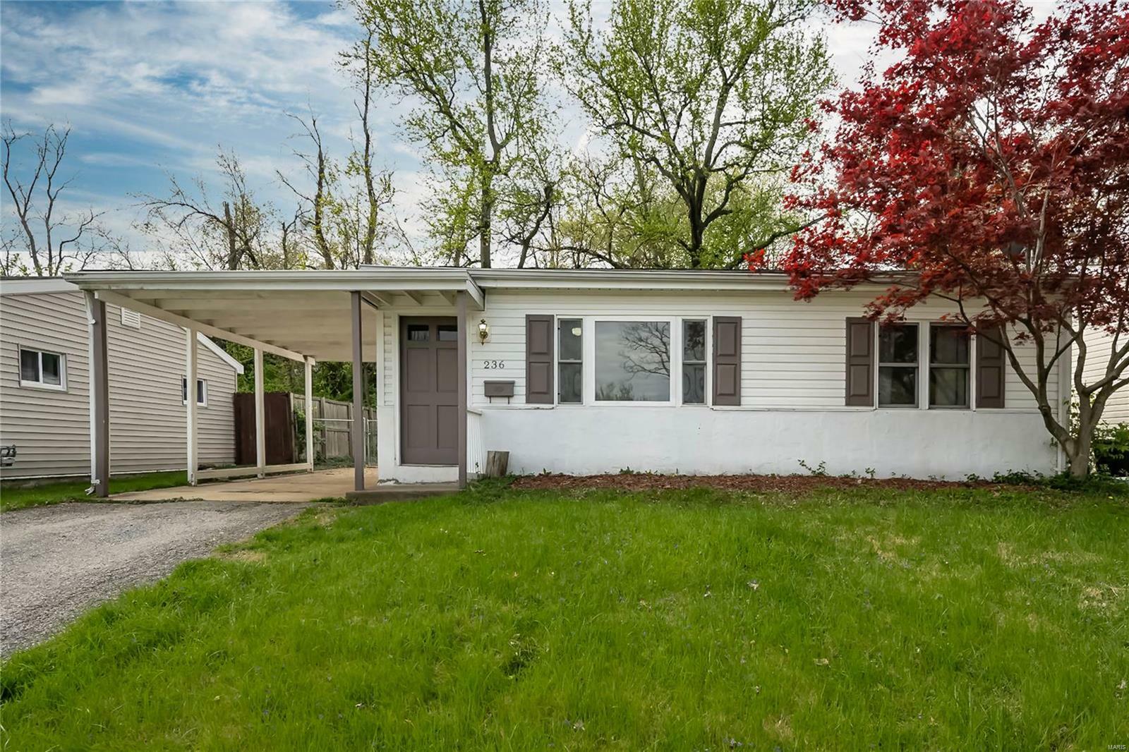 Property Photo:  236 Ballwin Avenue  MO 63021 
