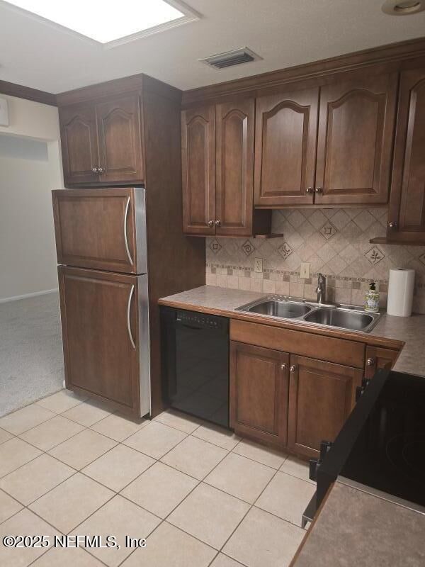 Property Photo:  735 Foxbriar Cove  FL 32221 