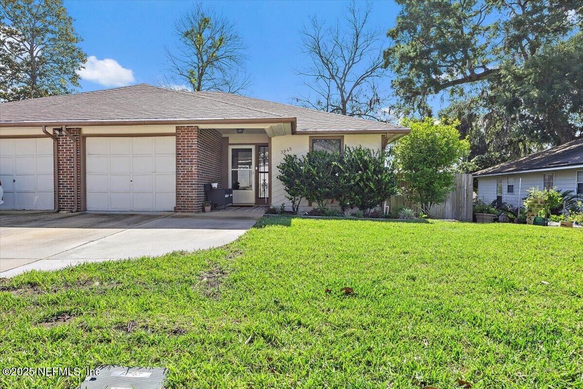 Property Photo:  3945 Hollows Drive  FL 32225 