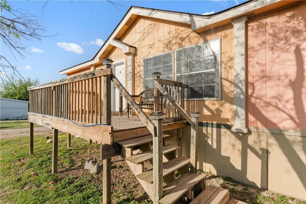 Property Photo: 1412 N Agnes Wills Road TX 76630