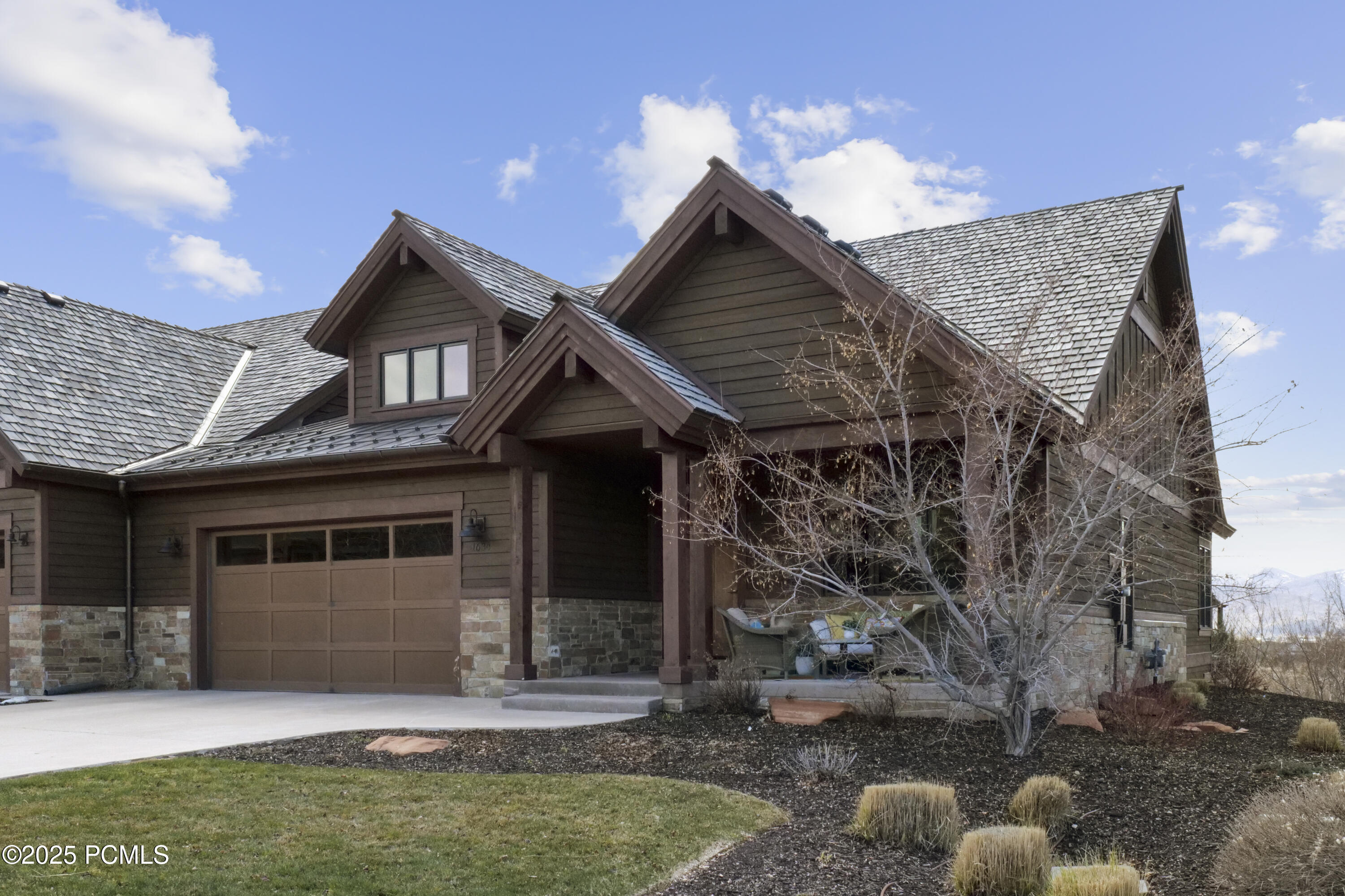 Property Photo:  1634 E Abajo Peak Circle  UT 84032 