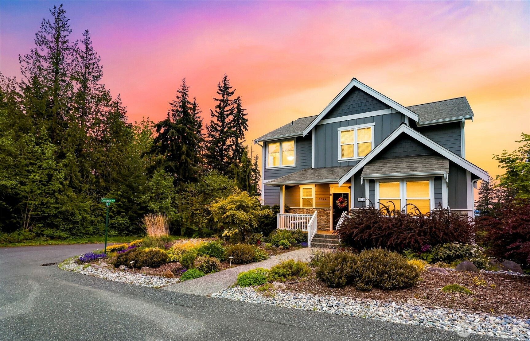 Property Photo: 2014 39th Street WA 98229