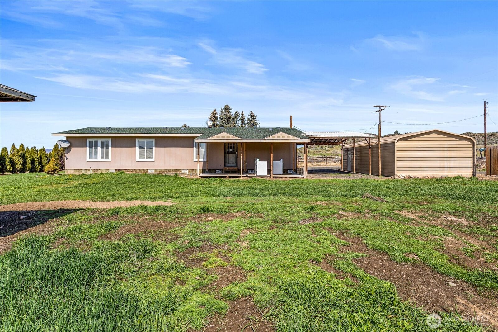 Property Photo:  570  Livengood Road  WA 98923 