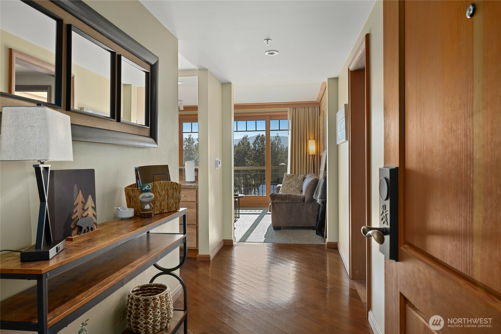 Property Photo: 3600 Suncadia Trail 4064 WA 98922
