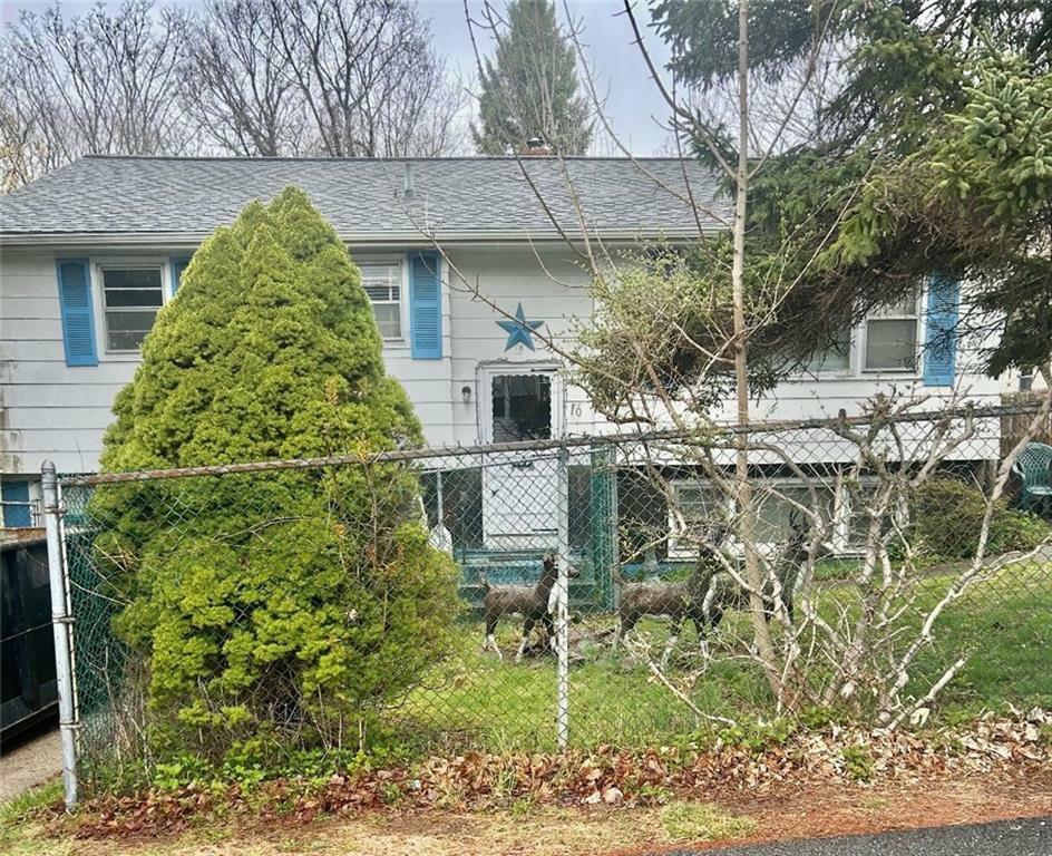 10 Smith Avenue  Newport RI 02840 photo