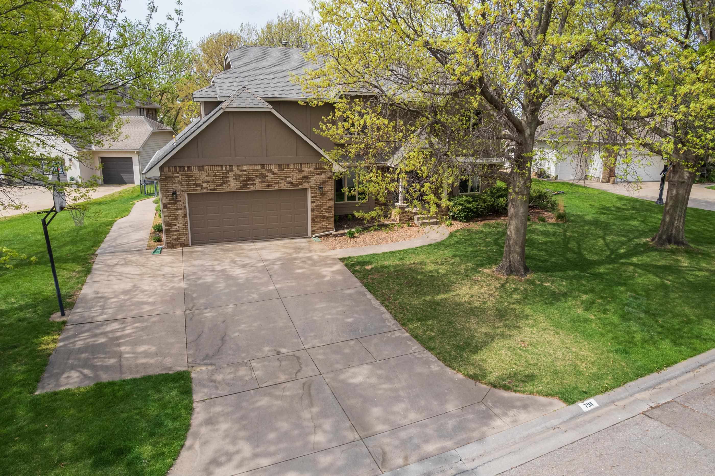 7911 W Birdie Lane Cir  Wichita KS 67205 photo