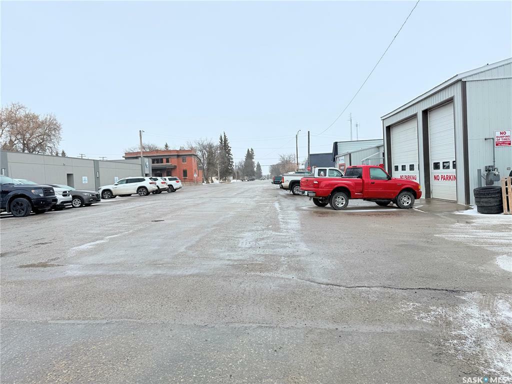 Property Photo: 500 2nd Avenue SK S0K 1B0