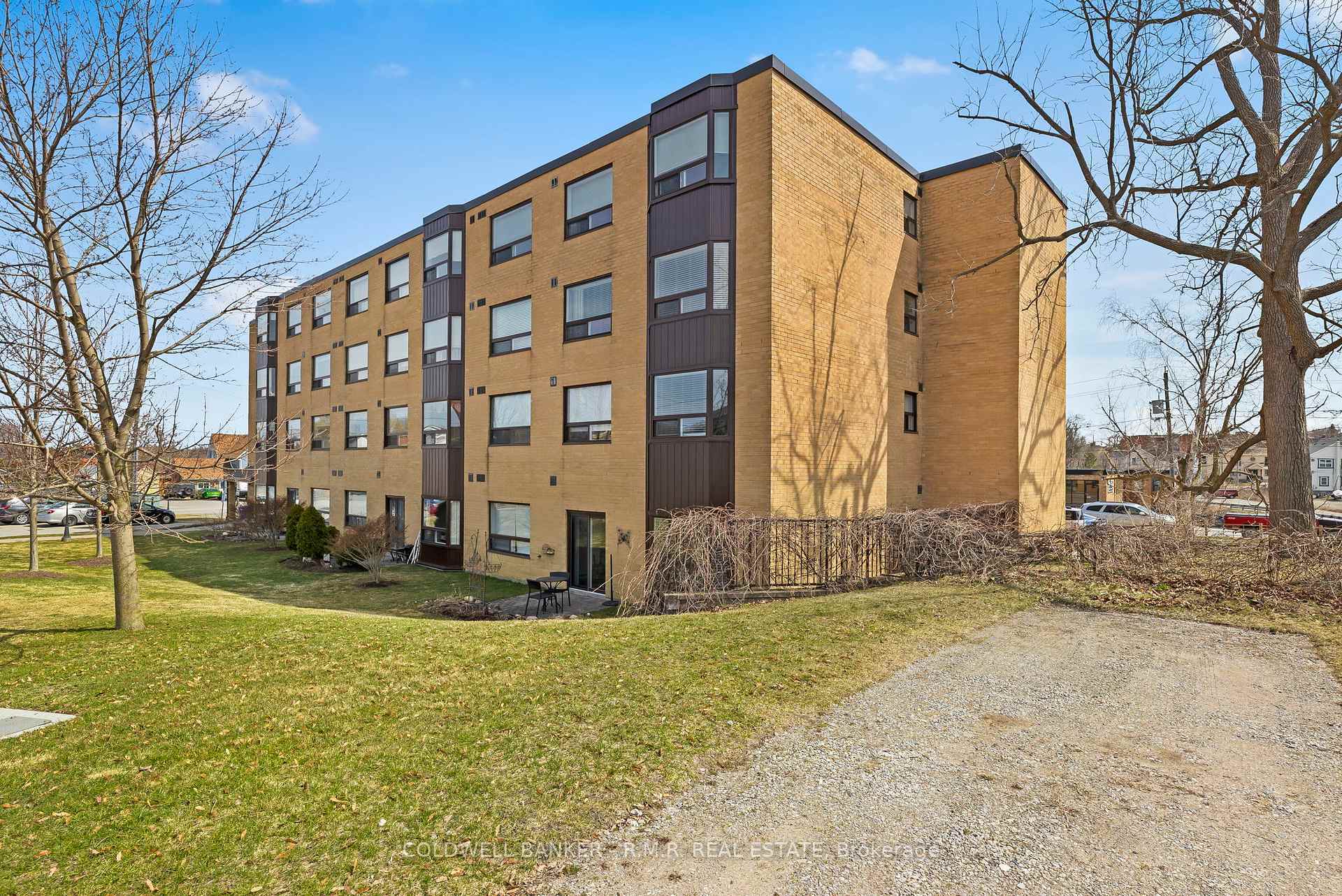 Property Photo: 41 Ash Street 301 ON L9P 1E2