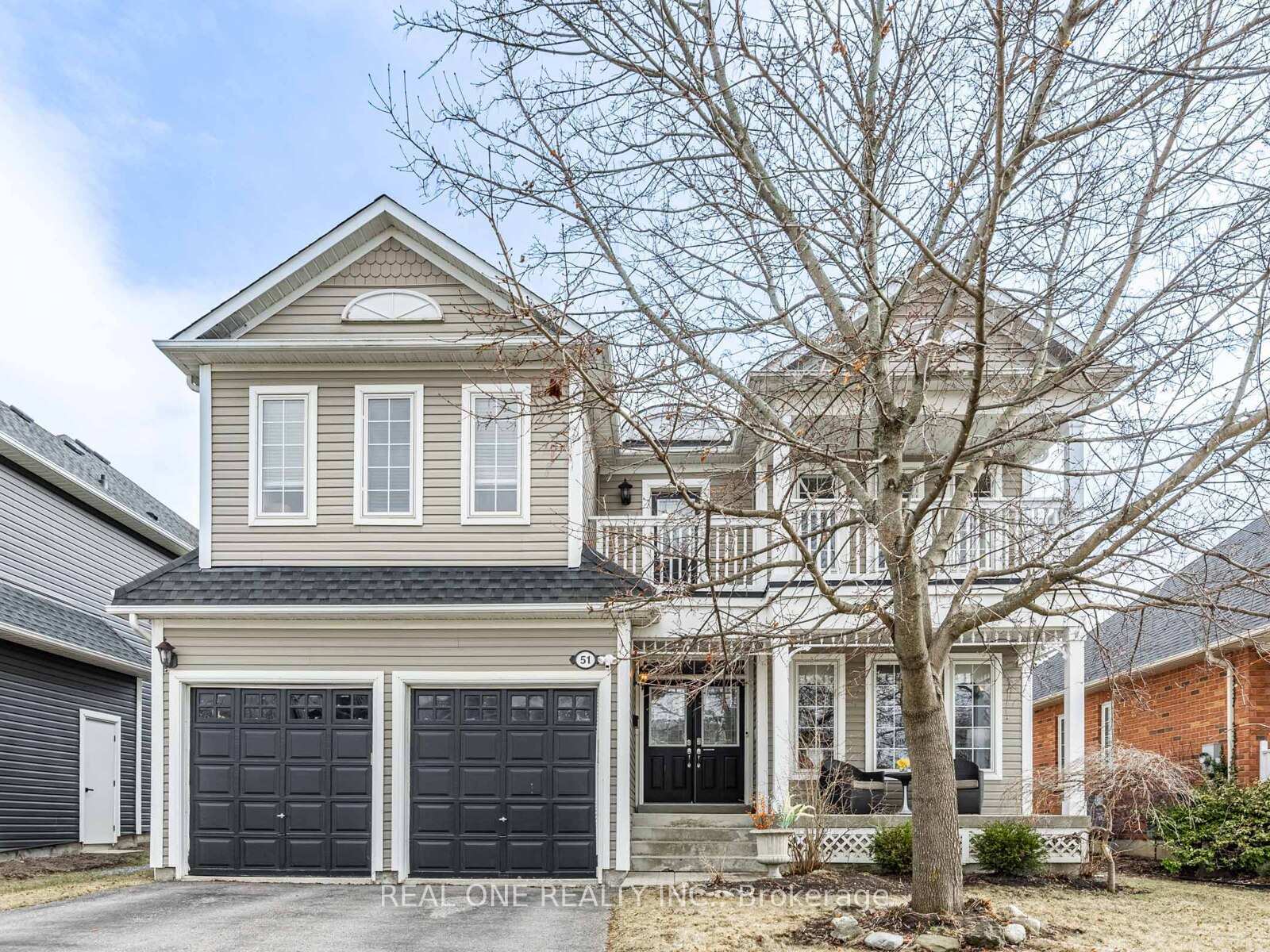 Photo de la propriété: 51 Hanson Crescent ON L1M 2K9