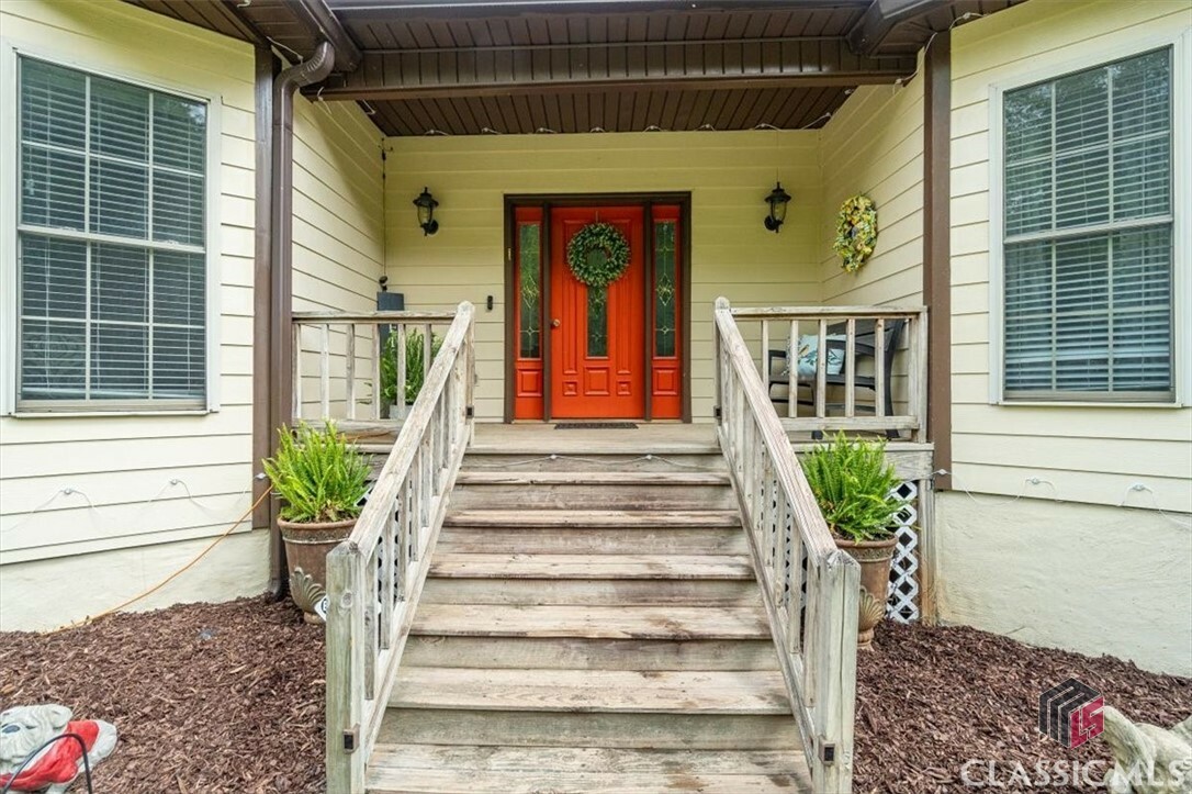 Property Photo: 404 Carruth Road GA 30680