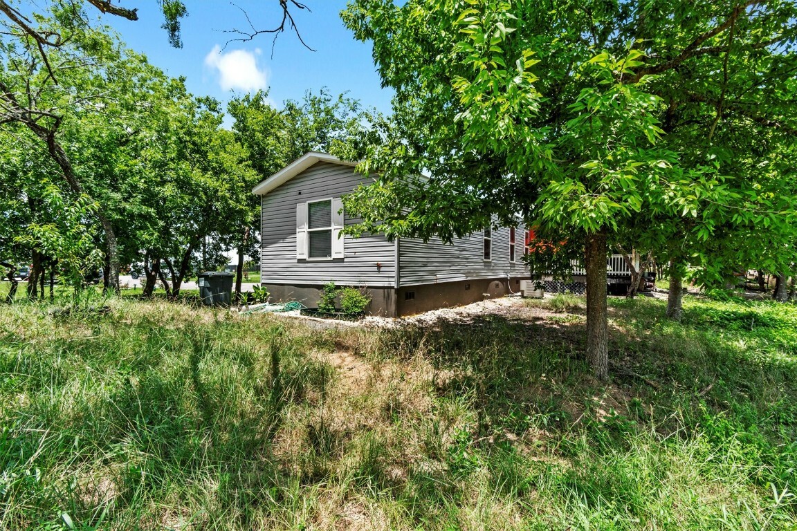 Property Photo: 205 Arrowhead Cove TX 78640