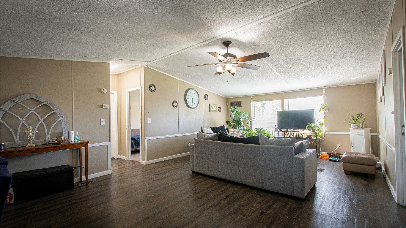 Property Photo: 460 Stag Horn Pass TX 78640