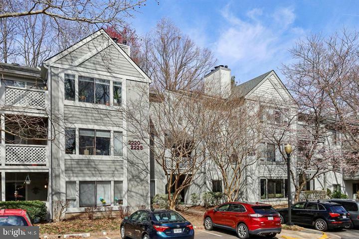 Property Photo: 2222 Hunters Run Drive 2222 VA 20191