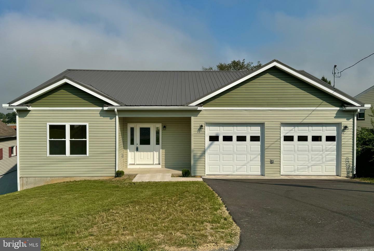 Property Photo: 531 E High Street PA 16823