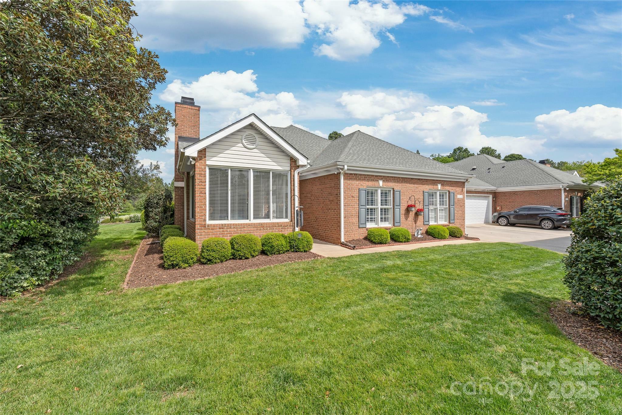Property Photo: 11346 Olde Turnbury Court NC 28277