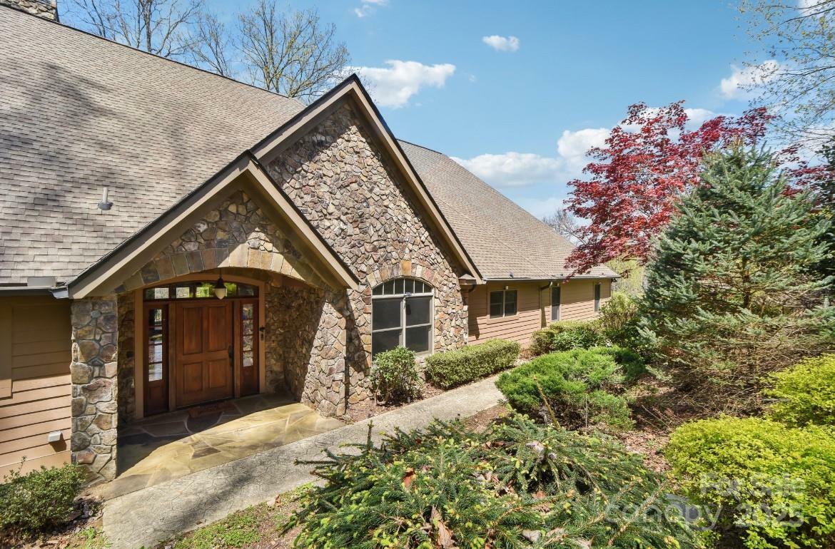 206 View Ridge Parkway  Leicester NC 28748 photo