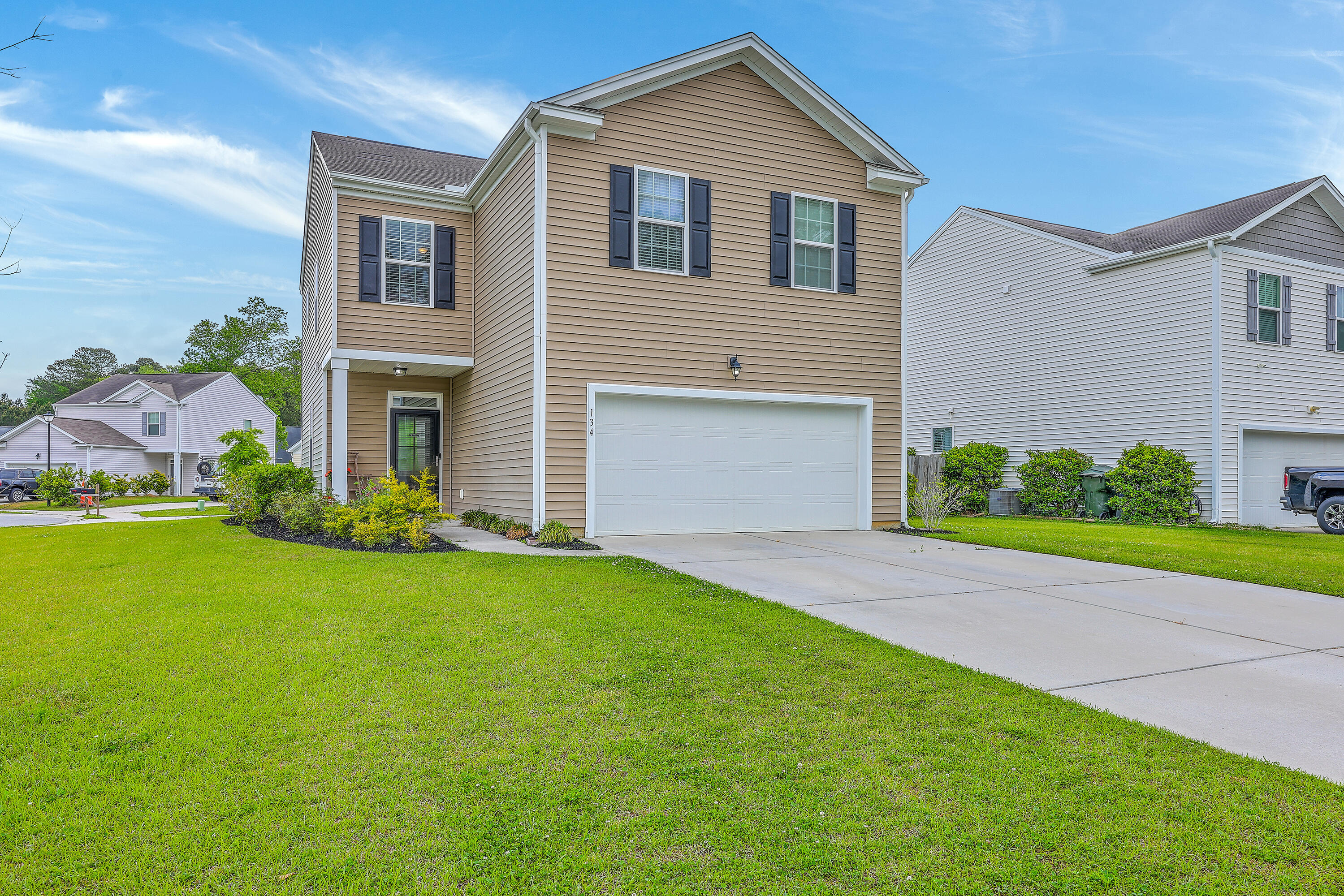 Property Photo: 134 Stoney Creek Way SC 29461