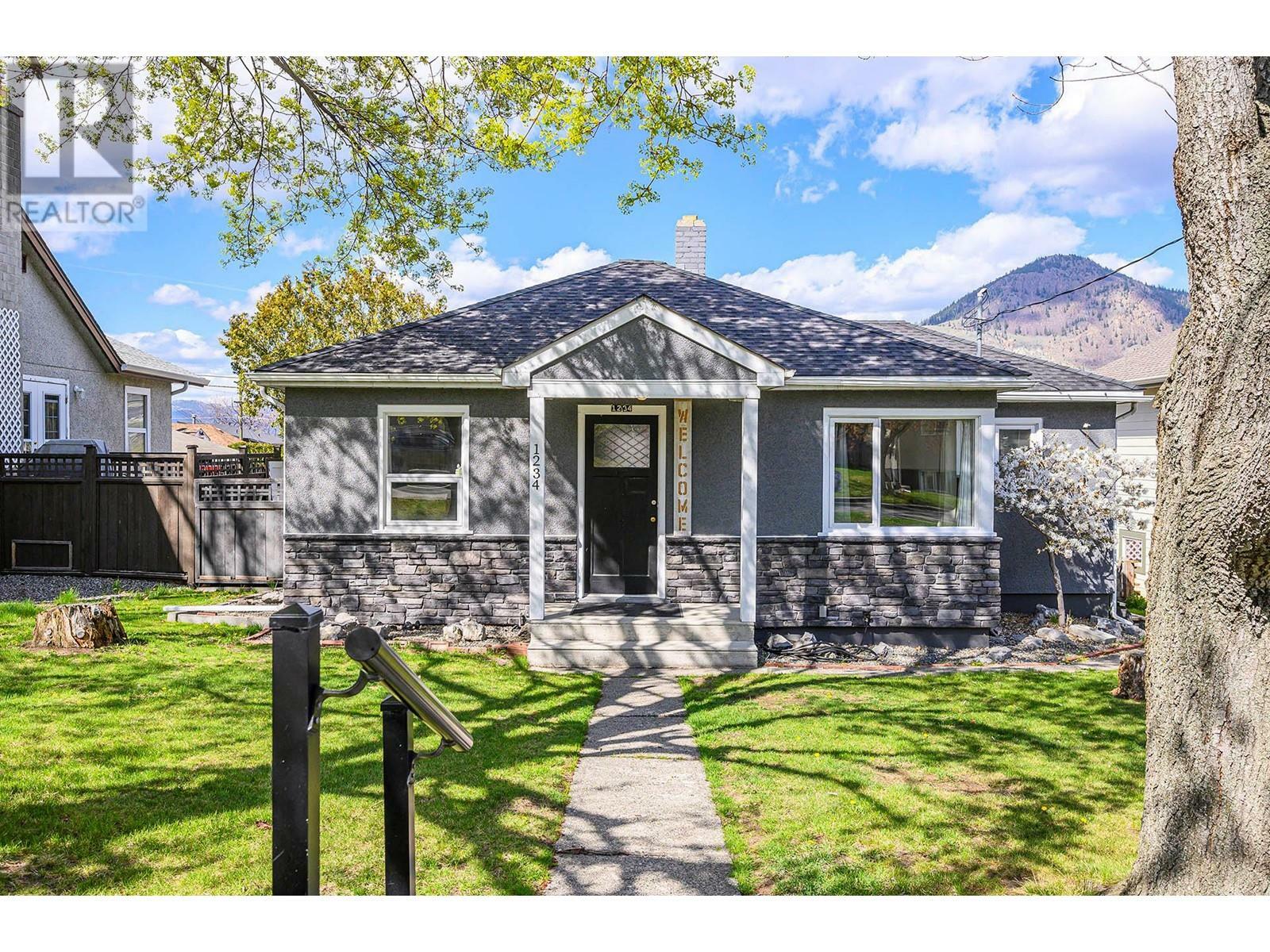 1234 Pleasant Street  Kamloops BC V2C 3C3 photo