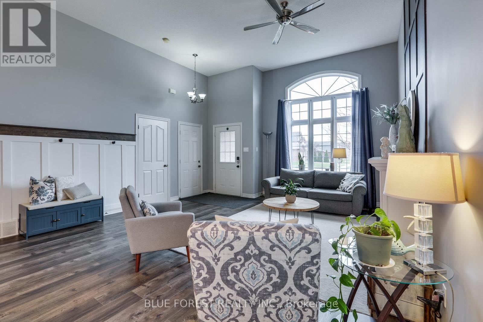 Property Photo: 20 Turnberry Drive ON N0L 1G3