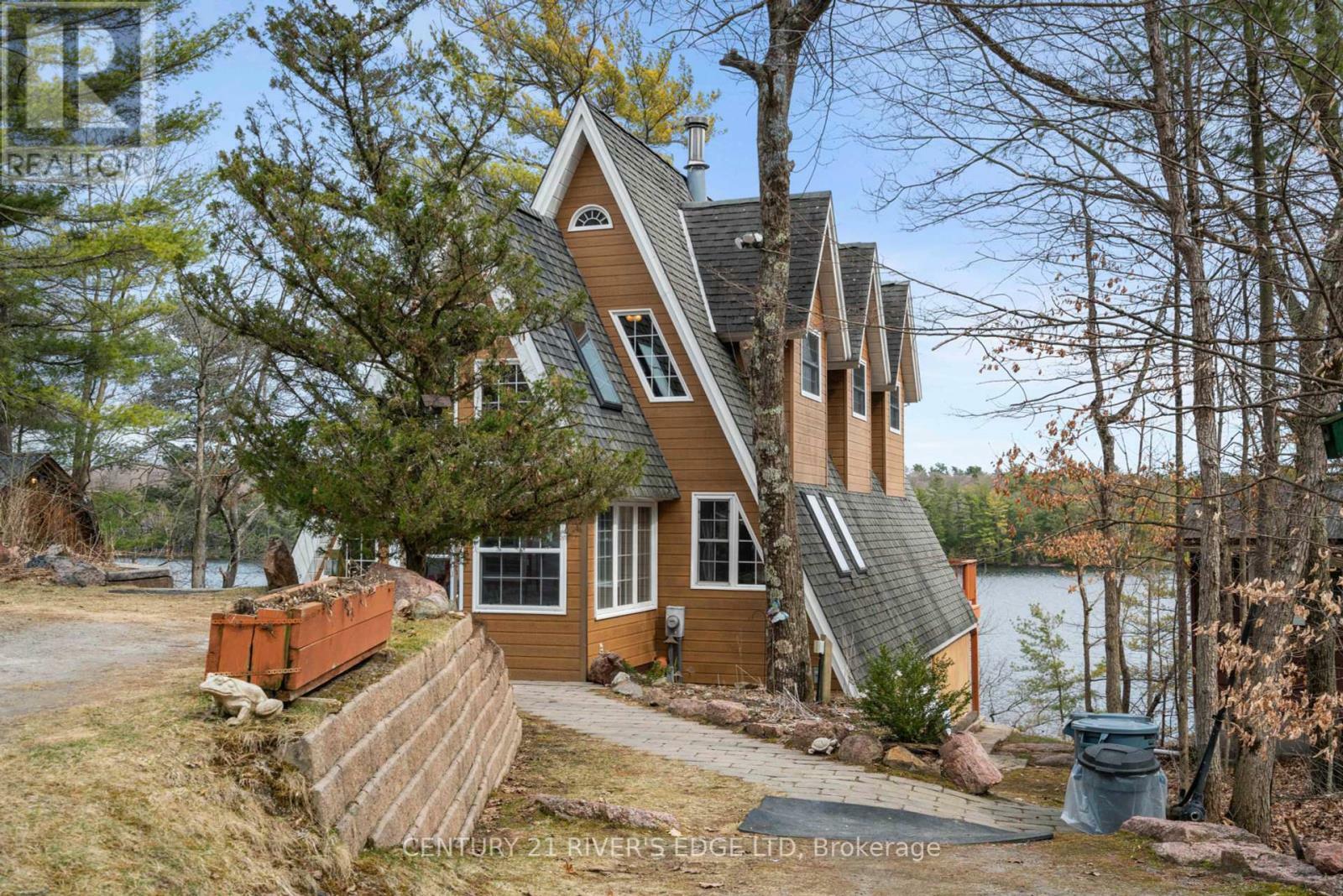 Property Photo: 931 Summer Lane ON K0E 1B0