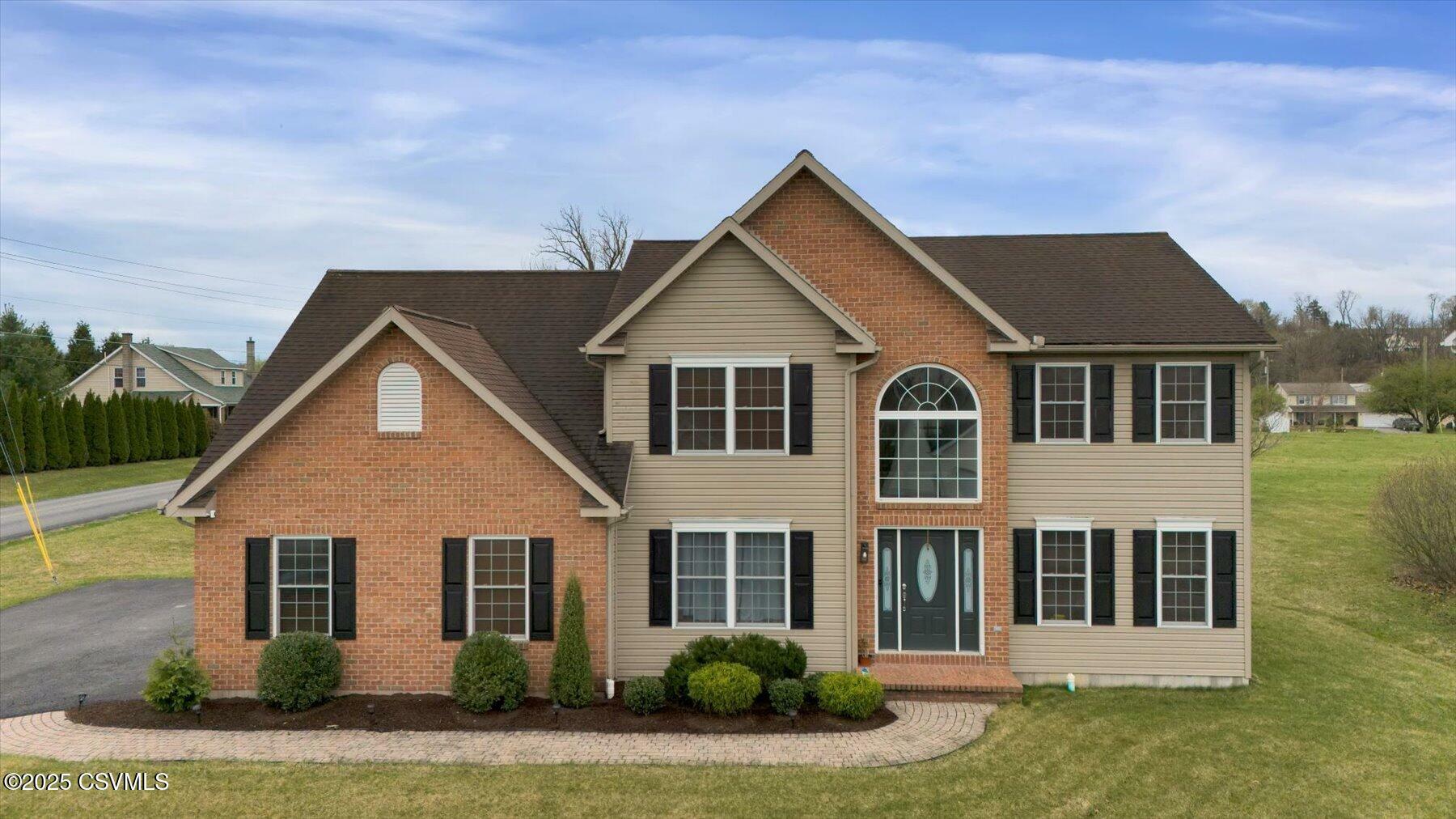 15 Primavera Circle  Lewisburg PA 17837 photo