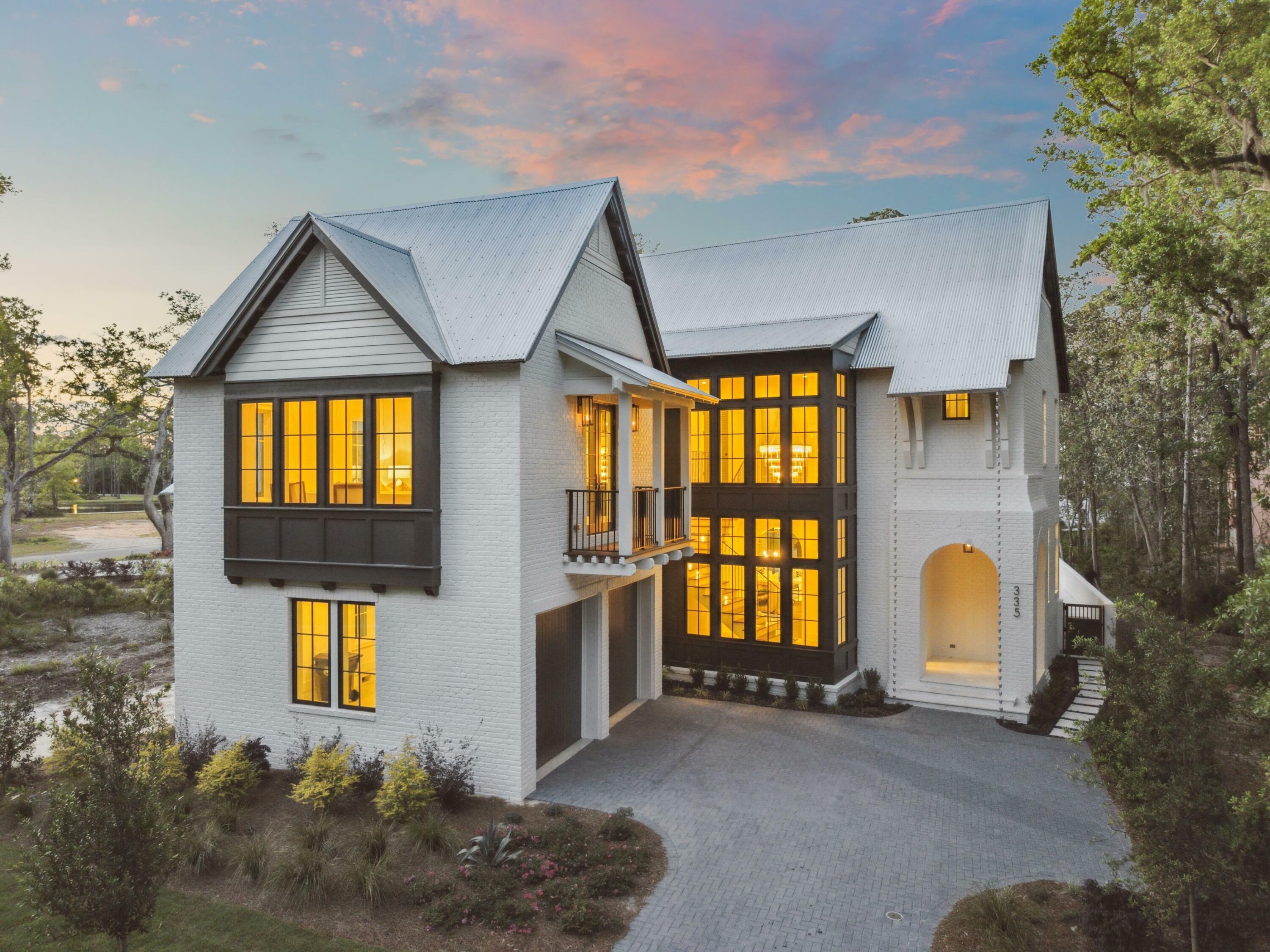 Property Photo:  335 Churchill Oaks Drive  FL 32459 