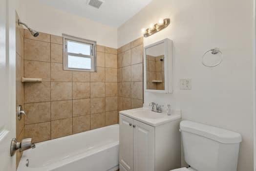 2982 D St  Selma CA 93662 photo