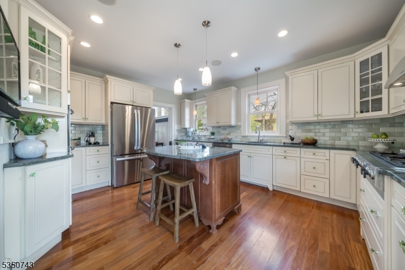 Property Photo: 320 N Ridgewood Rd NJ 07079