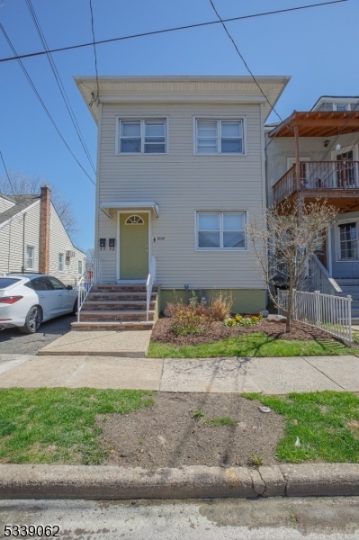 Property Photo: 516 E Blancke St NJ 07036