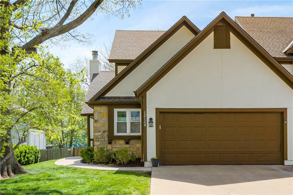 Property Photo:  12126 England Street  KS 66213 