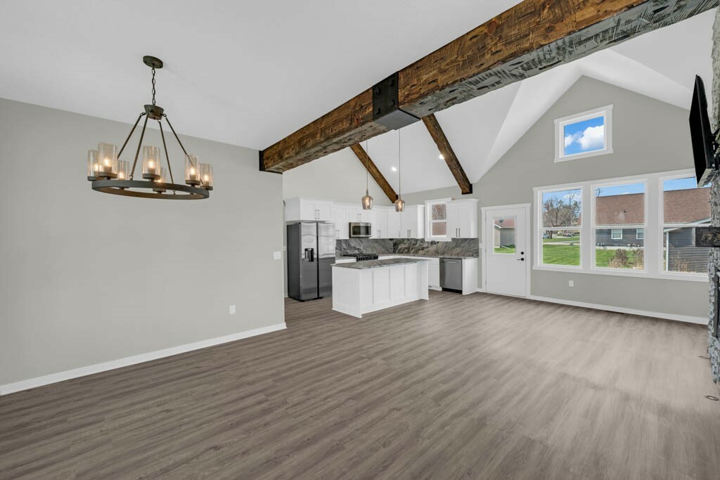 Property Photo: 407 Vine Street IA 50046