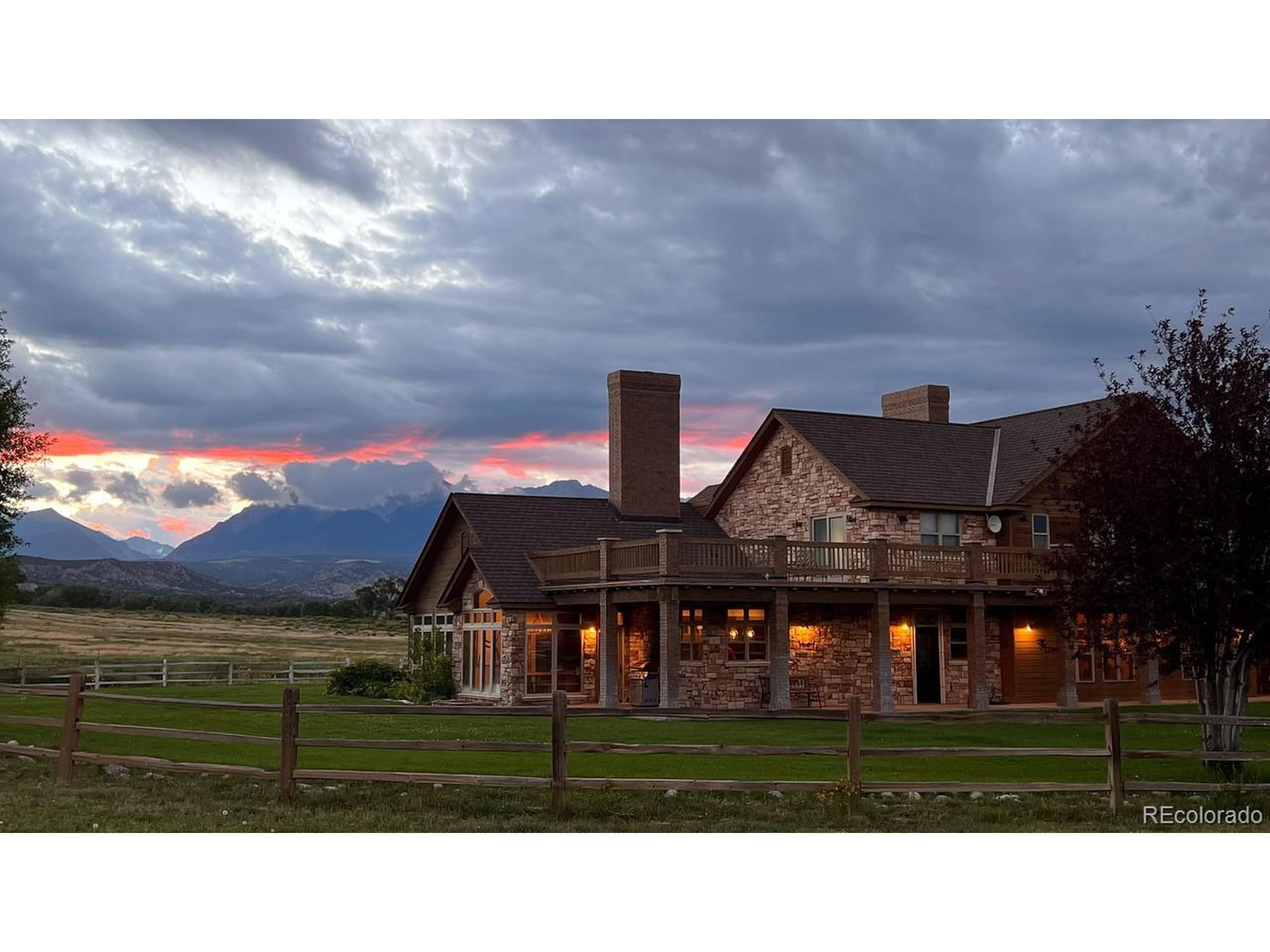 Property Photo: 8270 County Road 160 CO 81201