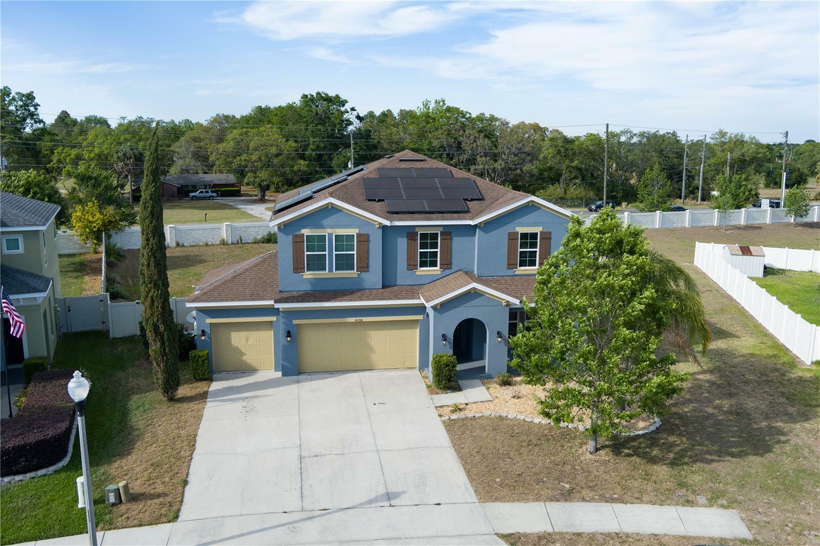 Property Photo: 4058 Brookshire Circle FL 32736