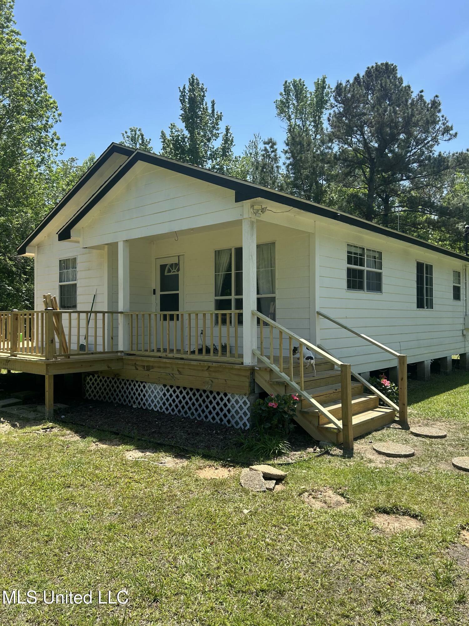 Property Photo: 3400 Charlie Hudson Rd MS 39562