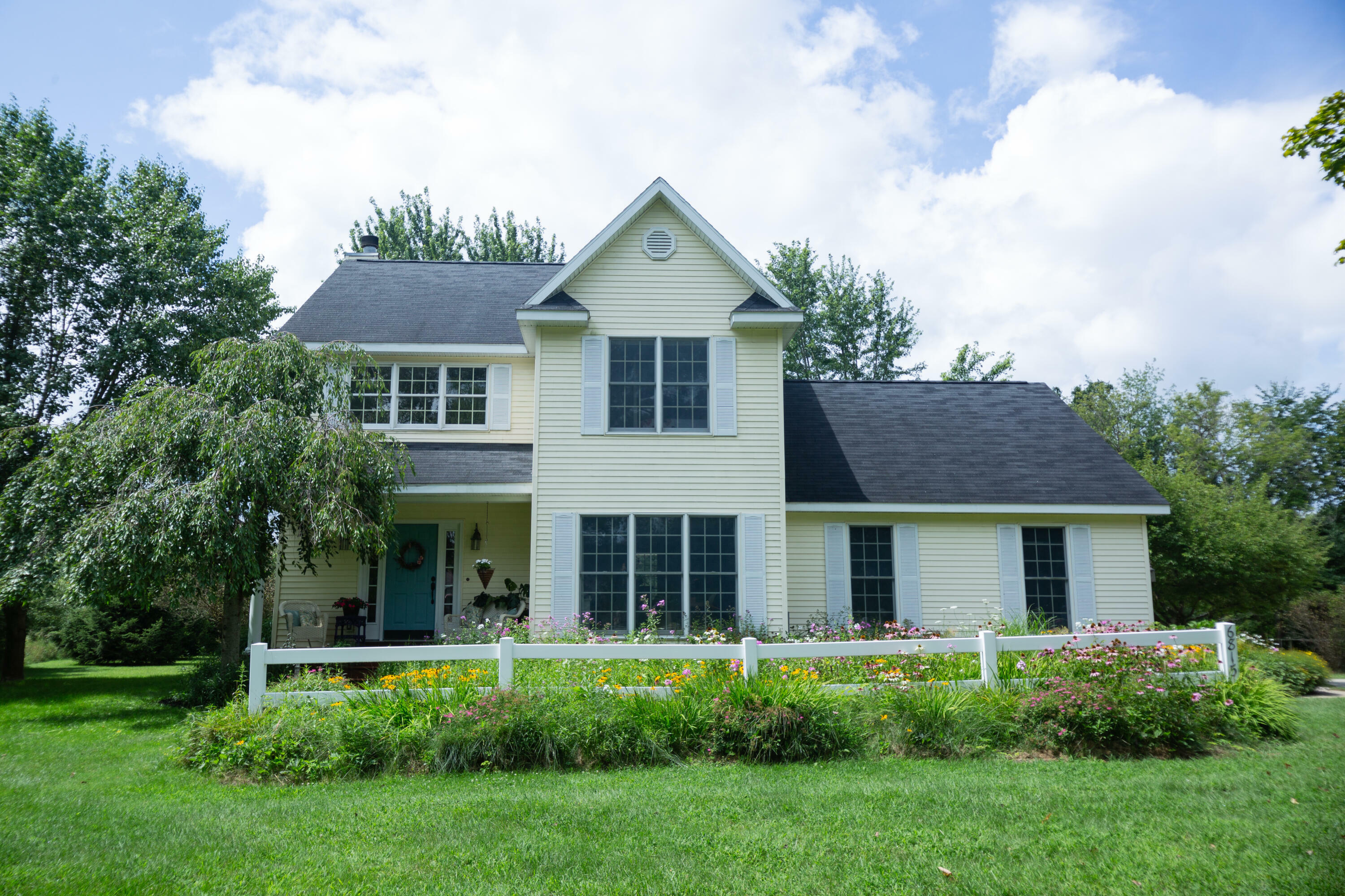 Property Photo: 6815 Napoleon MI 49201